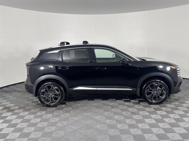 new 2025 Nissan Kicks car, priced at $30,495