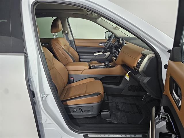 new 2025 Nissan Pathfinder car, priced at $47,020