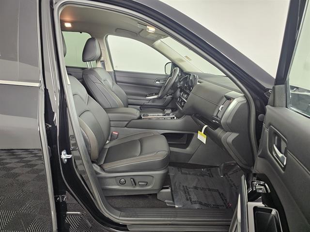 new 2025 Nissan Pathfinder car, priced at $41,590
