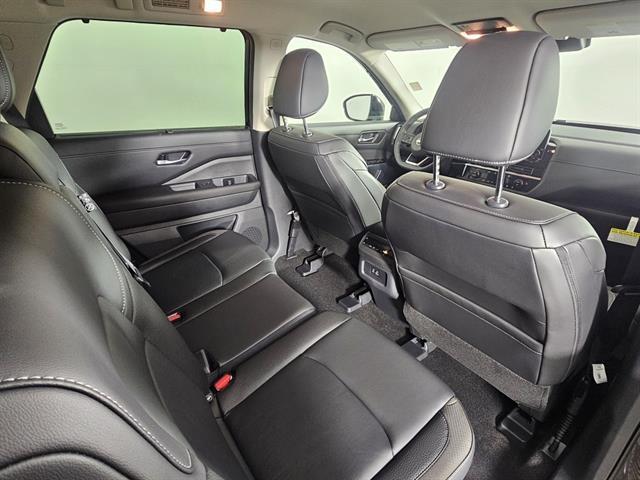 new 2025 Nissan Pathfinder car, priced at $41,590