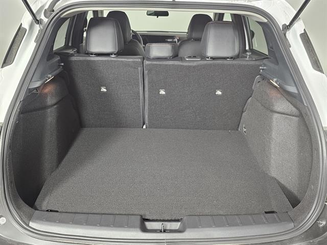 new 2025 Nissan Kicks car, priced at $29,850