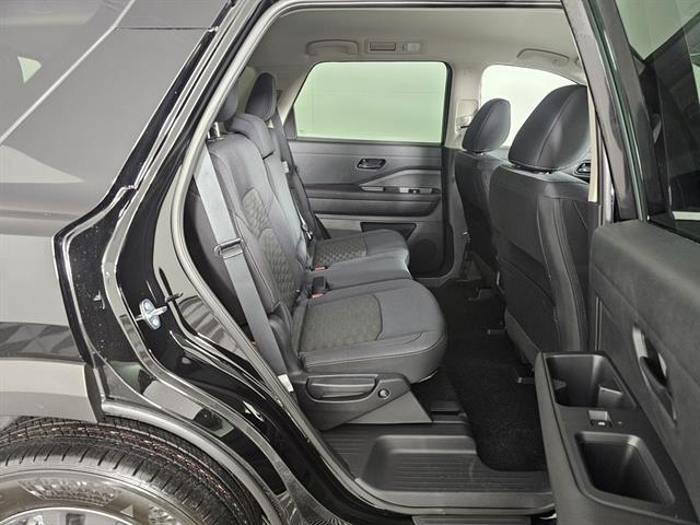 new 2025 Nissan Pathfinder car, priced at $37,410