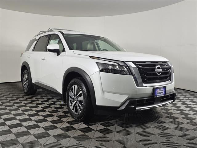 new 2025 Nissan Pathfinder car, priced at $39,925