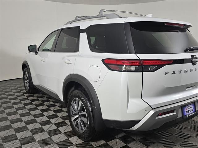 new 2025 Nissan Pathfinder car, priced at $39,925