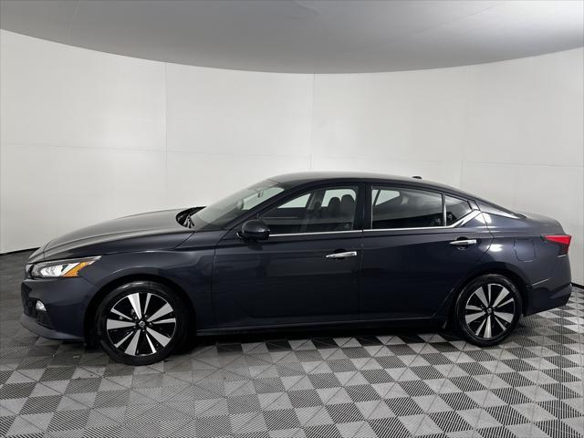 used 2022 Nissan Altima car, priced at $18,999