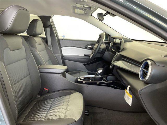 new 2025 Chevrolet Trax car, priced at $24,843