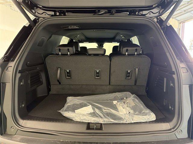 new 2026 Chevrolet Traverse car, priced at $47,926
