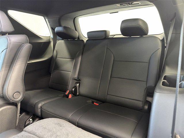new 2026 Chevrolet Traverse car, priced at $47,926