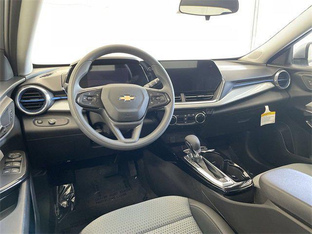new 2025 Chevrolet Trax car, priced at $23,578