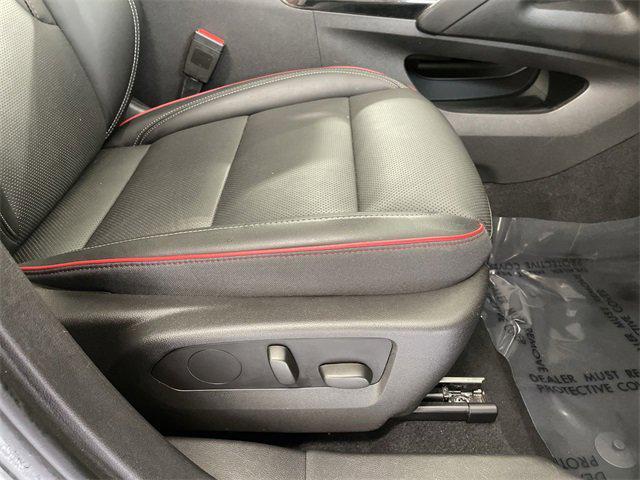 used 2022 Buick Envision car, priced at $25,000