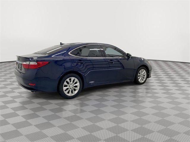 used 2013 Lexus ES 300h car, priced at $12,000