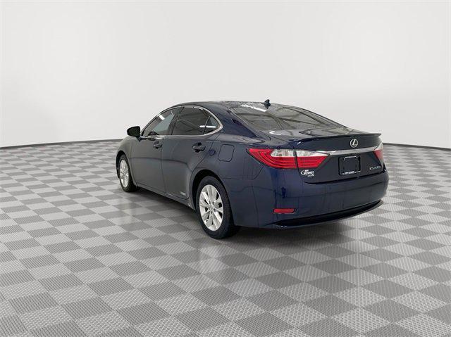 used 2013 Lexus ES 300h car, priced at $12,000