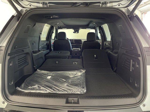 new 2025 Chevrolet Traverse car, priced at $54,971