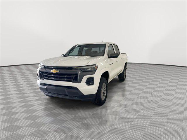 new 2025 Chevrolet Colorado car, priced at $40,909
