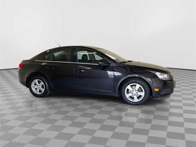 used 2014 Chevrolet Cruze car, priced at $8,000