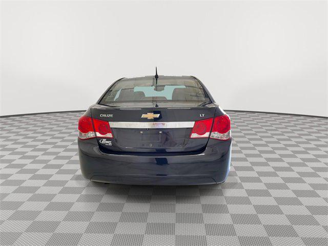 used 2014 Chevrolet Cruze car, priced at $8,000