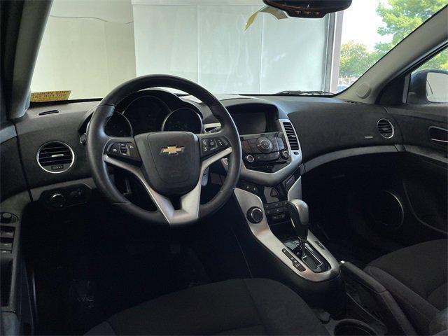 used 2014 Chevrolet Cruze car, priced at $8,000
