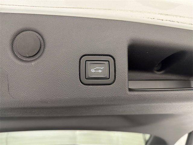 used 2022 Chevrolet Equinox car, priced at $22,987