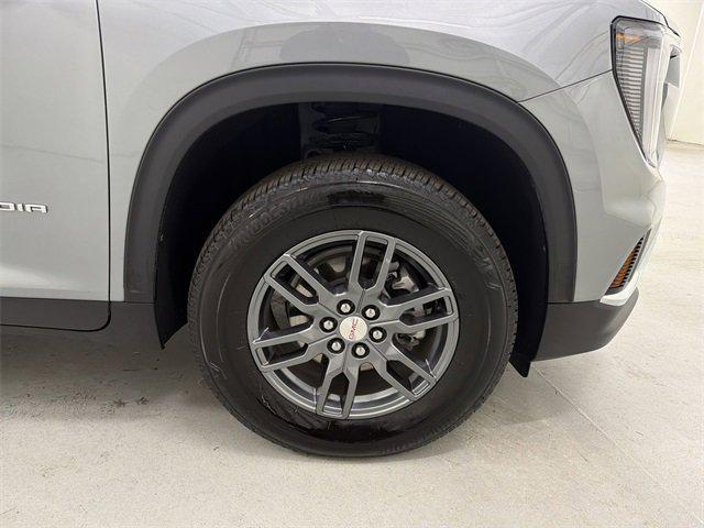 used 2025 GMC Acadia car, priced at $34,000