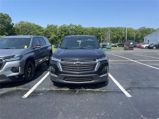 used 2022 Chevrolet Traverse car, priced at $32,002