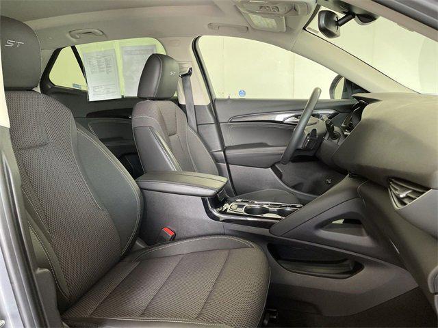 used 2022 Buick Envision car, priced at $26,000