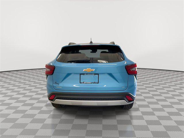 new 2025 Chevrolet Trax car, priced at $25,202
