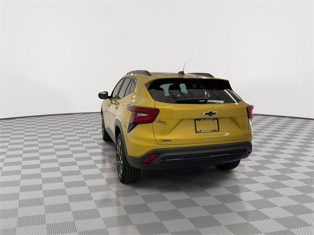 new 2025 Chevrolet Trax car, priced at $27,085