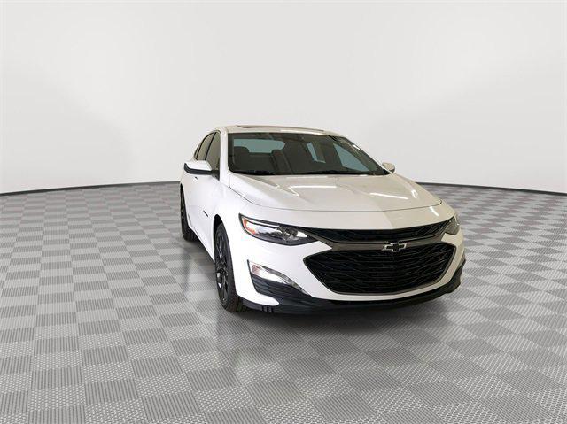 new 2025 Chevrolet Malibu car, priced at $30,581