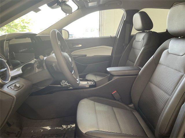 new 2025 Chevrolet Trax car, priced at $23,578