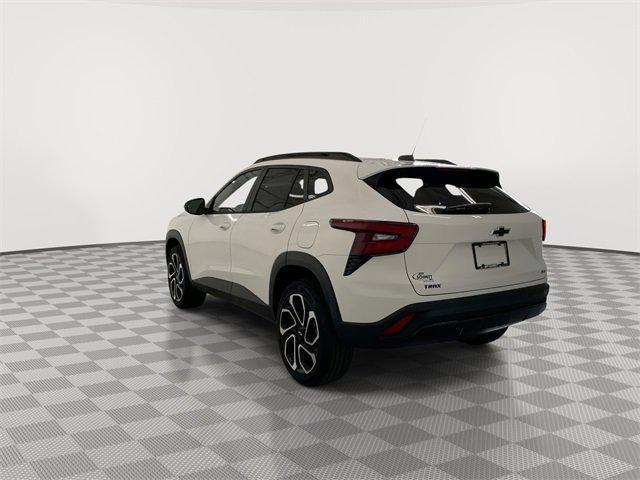 new 2025 Chevrolet Trax car, priced at $26,036