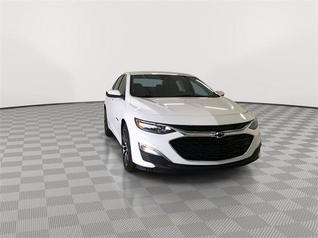 new 2025 Chevrolet Malibu car, priced at $28,245