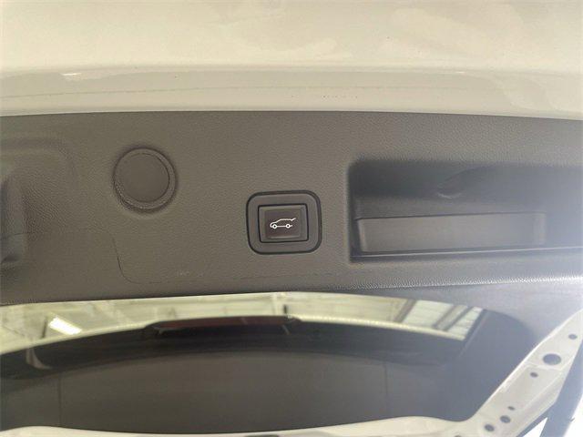 used 2022 Chevrolet Equinox car, priced at $22,699