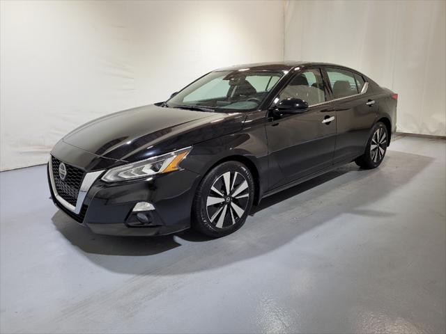 used 2022 Nissan Altima car, priced at $23,895