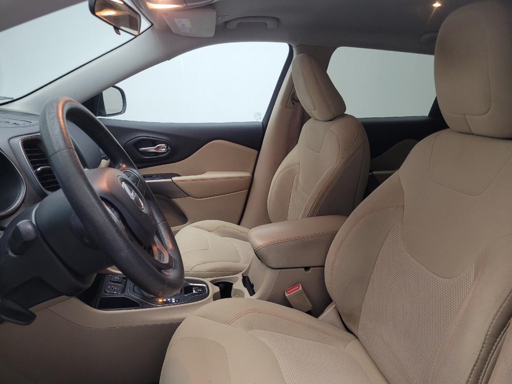 used 2019 Jeep Cherokee car, priced at $15,595