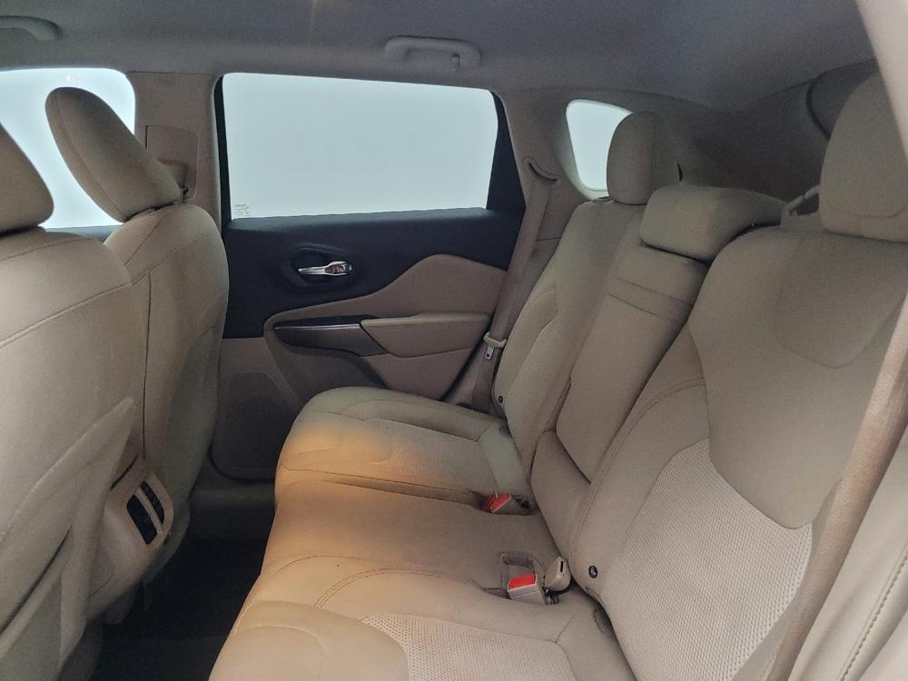 used 2019 Jeep Cherokee car, priced at $15,595