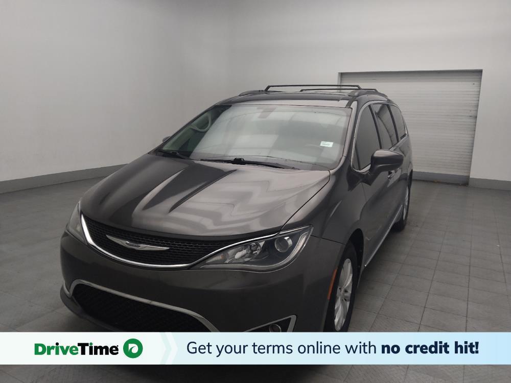used 2017 Chrysler Pacifica car, priced at $12,595