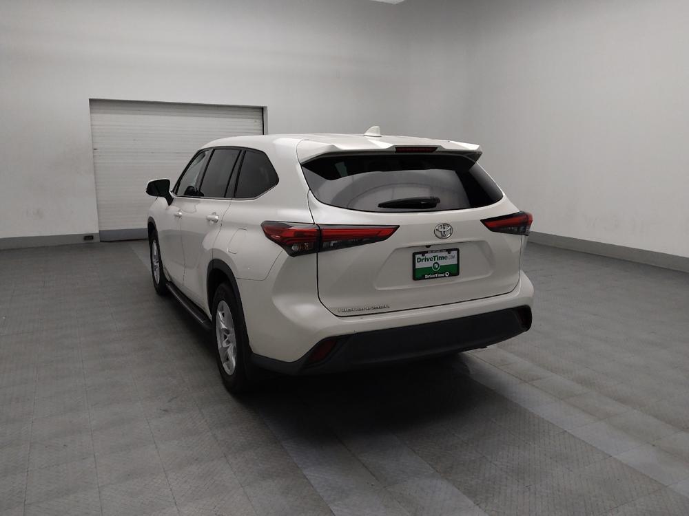 used 2020 Toyota Highlander car, priced at $25,695