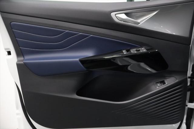new 2025 Volkswagen ID.4 car, priced at $57,121