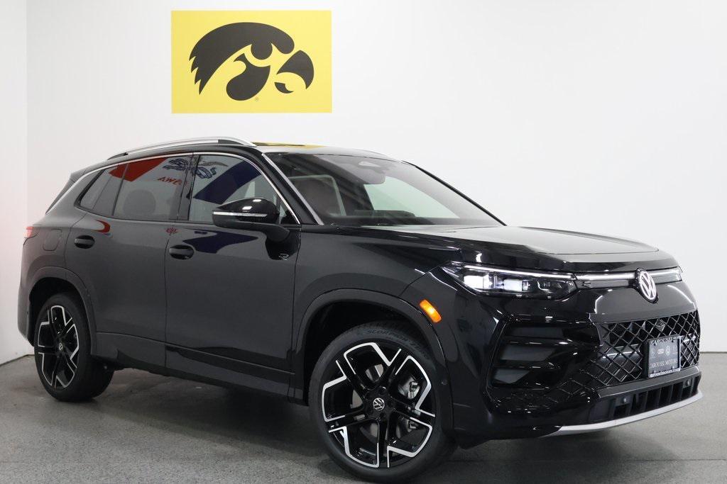 new 2025 Volkswagen Tiguan car, priced at $42,926