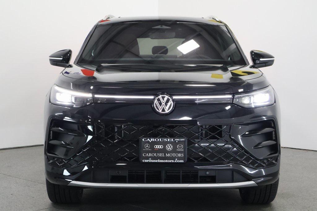 new 2025 Volkswagen Tiguan car, priced at $42,926