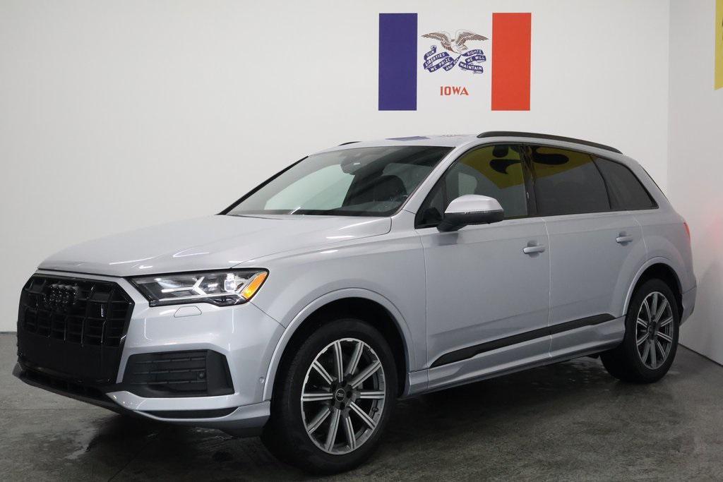 used 2022 Audi Q7 car, priced at $35,910