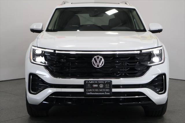 new 2025 Volkswagen Atlas car, priced at $57,006