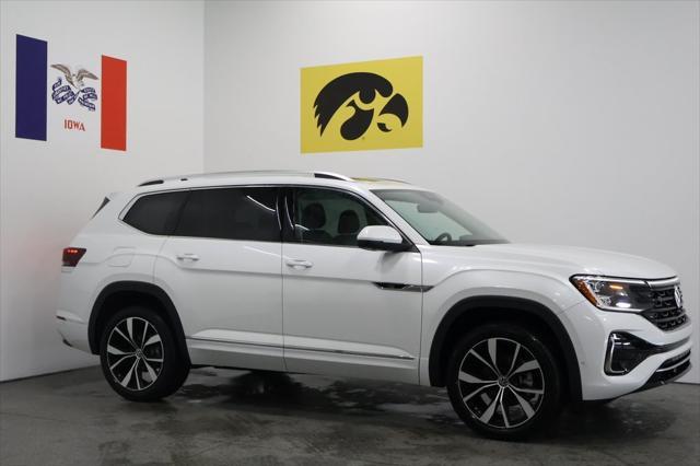new 2025 Volkswagen Atlas car, priced at $56,311