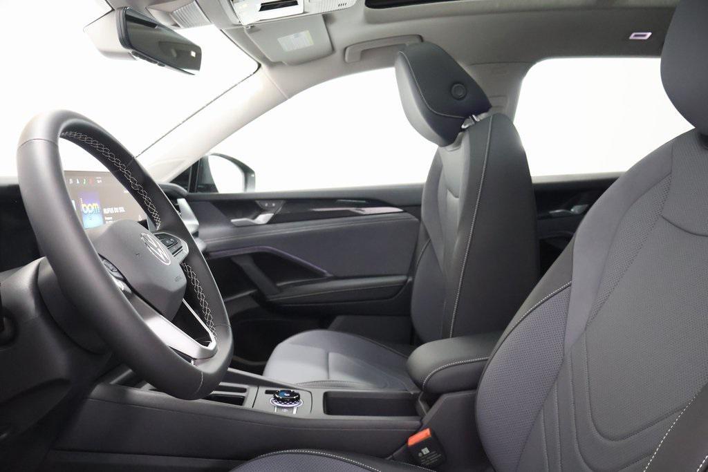 new 2025 Volkswagen Tiguan car, priced at $38,176