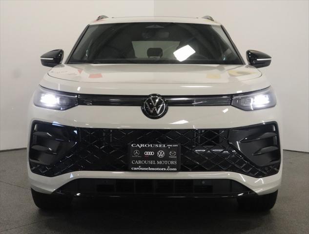 new 2025 Volkswagen Tiguan car, priced at $39,376