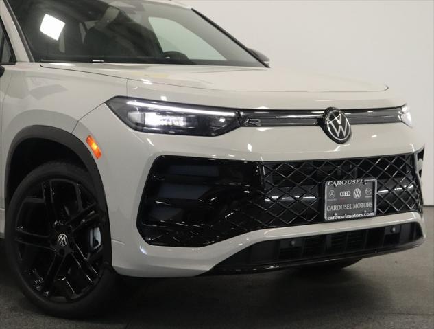 new 2025 Volkswagen Tiguan car, priced at $39,376