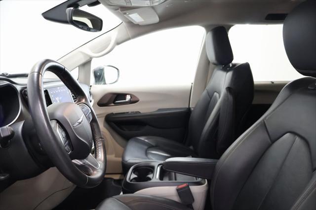 used 2019 Chrysler Pacifica Hybrid car, priced at $21,920