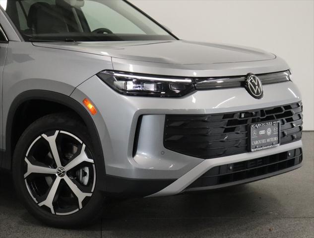 new 2025 Volkswagen Tiguan car, priced at $37,011