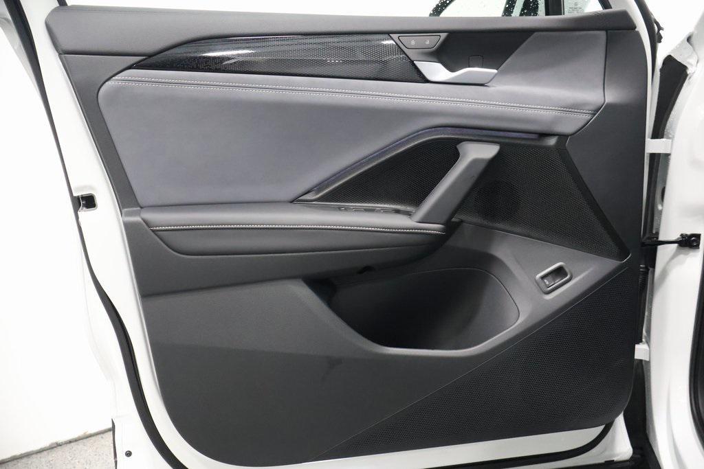 new 2025 Volkswagen Tiguan car, priced at $38,176