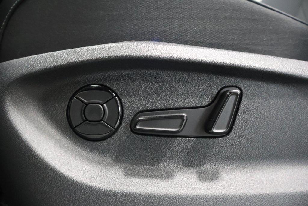 new 2025 Volkswagen Tiguan car, priced at $38,176